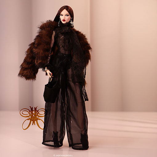 http://magmaheritage.com/Mizi/Runway/Splendortwinsbrunette1medium.jpg