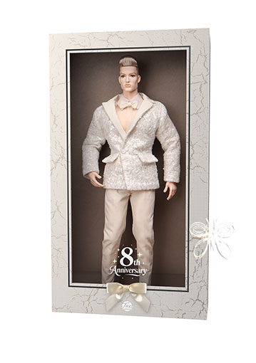 https://magmaheritage.com/Adonis/WhiteGala/Jasper/whitegalajaper5small.jpg