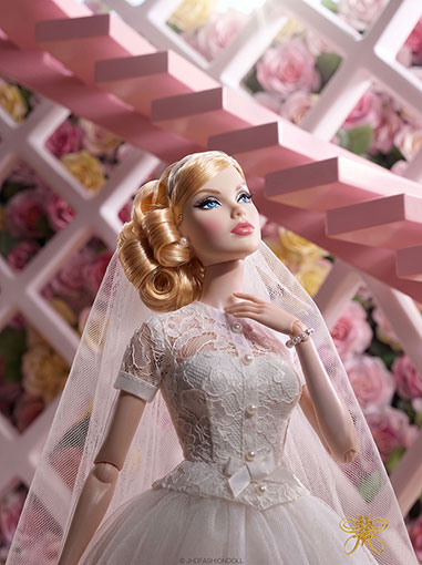 https://magmaheritage.com/MaryMacy/ClassicWedding/Blonde/4small.jpg